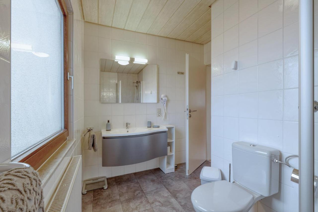 Seepark Kirchheim Ferienhaus Bei Anne Mit Sauna 외부 사진
